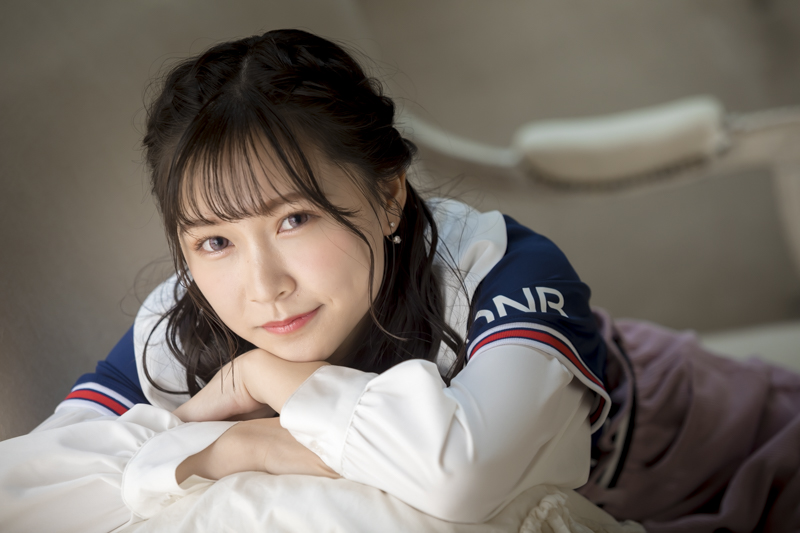 【サッカーキング×Pococha】「公認チアライバー決定戦」を勝ち抜いた「天使めあ」さんが、パリ・サンジェルマンの新ユニを着て登場！