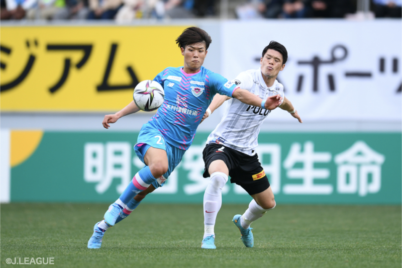 鳥栖が浦和を下し今季初勝利！　FW垣田裕暉が“技あり”ヘッドで移籍後初ゴール