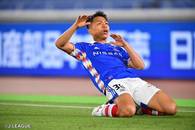 横浜FM、30周年記念試合を勝利で飾る！…松木玖生退場のFC東京は連勝が3でストップ