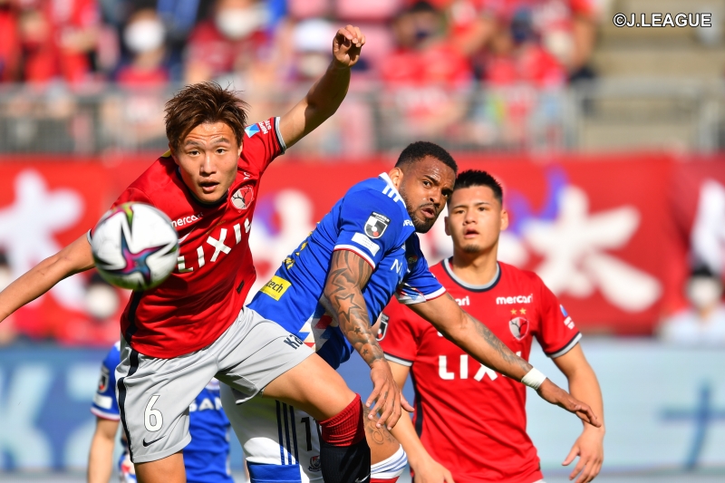 鹿島の連勝は5でストップ…横浜FMが終盤の3得点で上位対決制す！