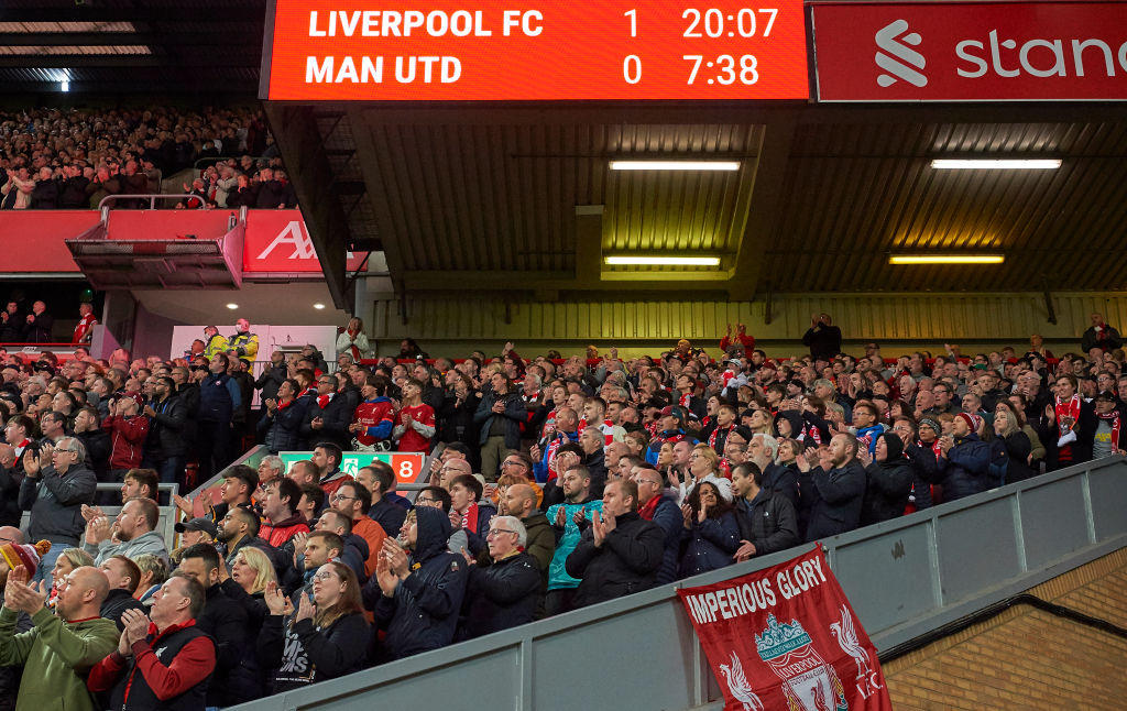 子どもを亡くしたC・ロナウドへ　サポートの拍手と『You’ll Never Walk Alone』送られる