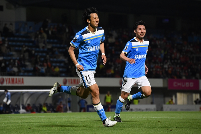 大津祐樹が2分間で2発！　磐田が名古屋に逆転勝利で今季ホーム初白星