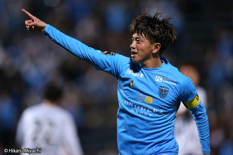 首位・横浜FCが2戦連続ドローも無敗をキープ！ 甲府が4連勝で7位に浮上／J2第12節