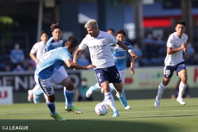 横浜FMが首位浮上！　仲川輝人の1ゴール1アシストで磐田を撃破