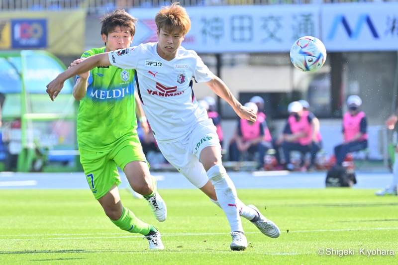 20220529 J1 Shonan vs COsaka Kiyohara 21(s)