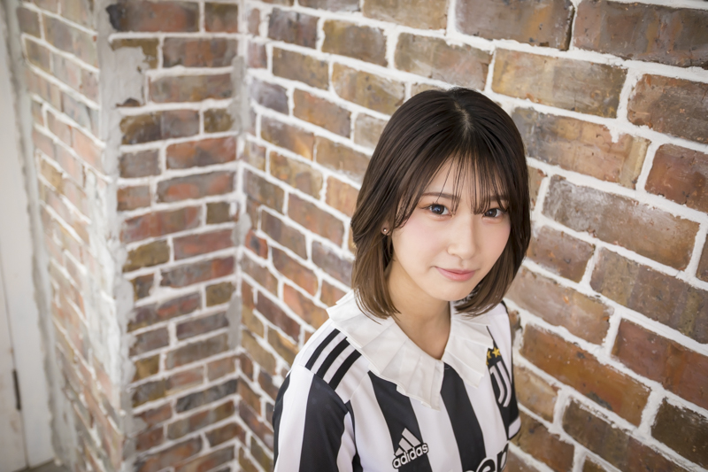 【SK×Pocochaコラボグラビア】さいえんす「マイペースに気楽に配信を楽しんでいます」