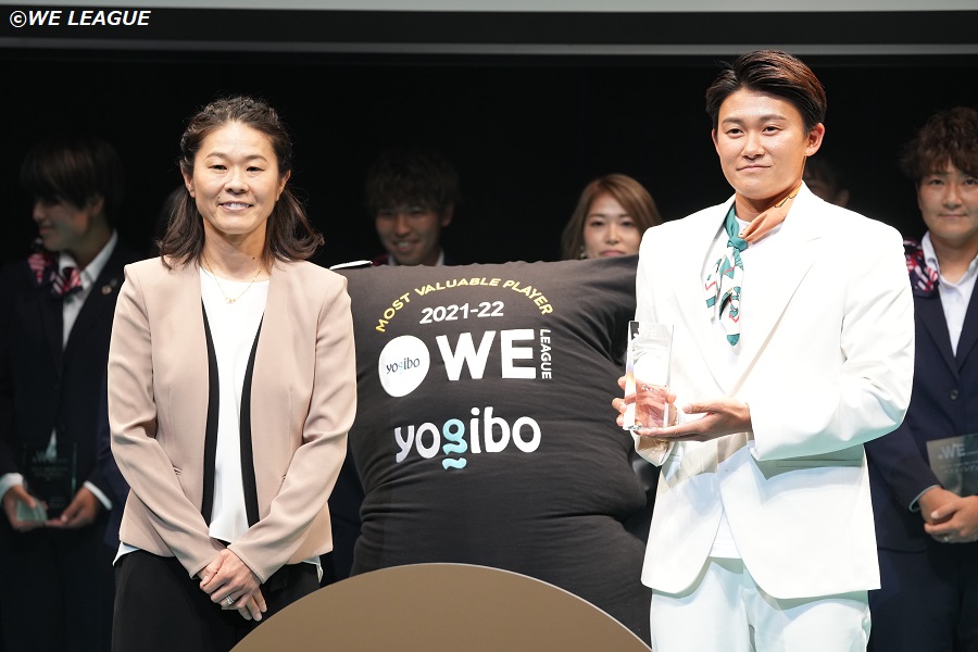 山下杏也加