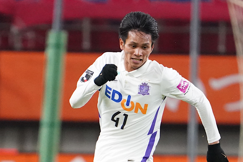 鳥栖 広島からmf長沼洋一の完全移籍加入を発表 勝利のために全力で闘います サッカーキング