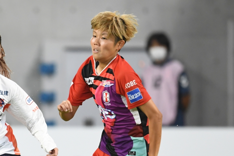 三宅史織