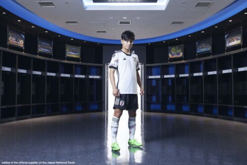 220527_adi_1108_re_s+