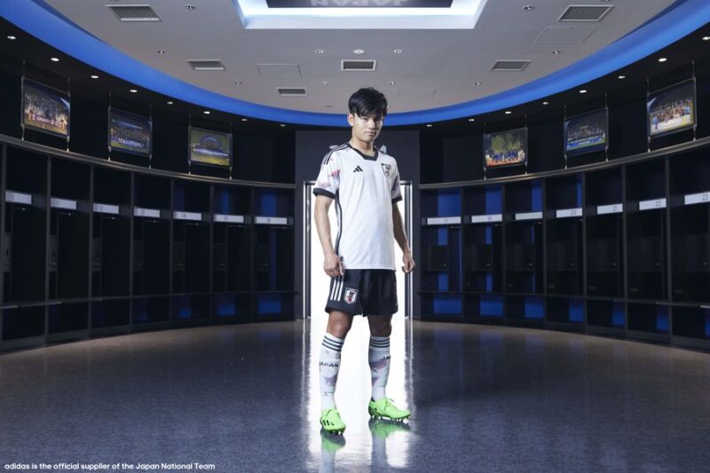 220527_adi_1108_re_s+