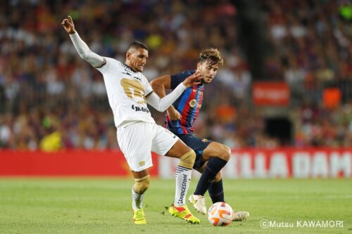 Barcelona_Pumas_220807_0011_