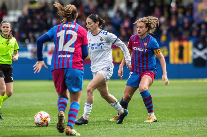 完全プロ化のスペイン女子1部 審判団のストで開幕が延期に ラ リーガと同等の報酬を要求 サッカーキング