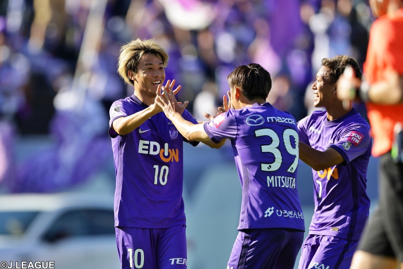 広島が浦和に4発快勝！　森島司が1ゴール1アシスト、満田誠は2発の活躍