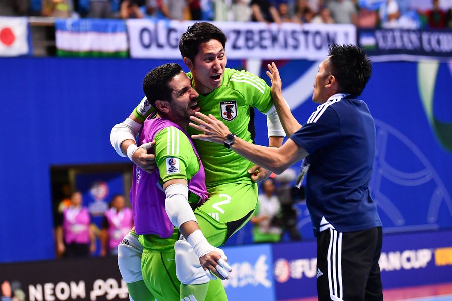 フットサル日本代表、8年ぶりアジアの頂点へあと一つ　途中出場GK黒本が値千金の活躍