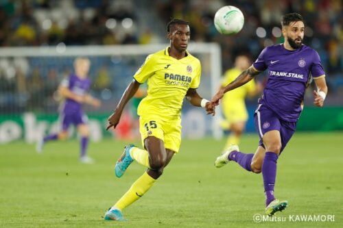 Villarreal_Wine_221006_0005_
