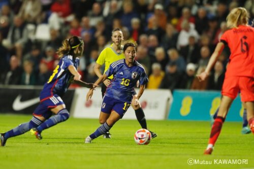 EnglandW_JapanW_221111_0007_