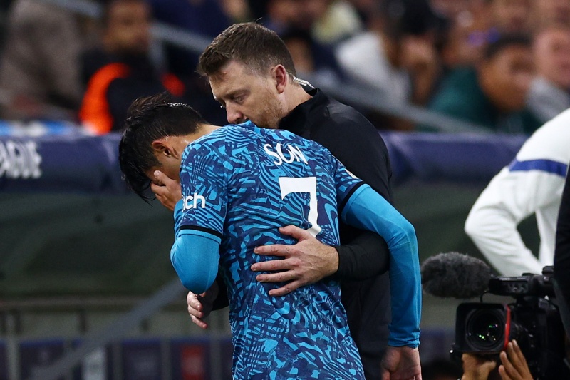 トッテナムと韓国代表に痛手 ソン フンミンが骨折した左目周辺を手術へ サッカーキング