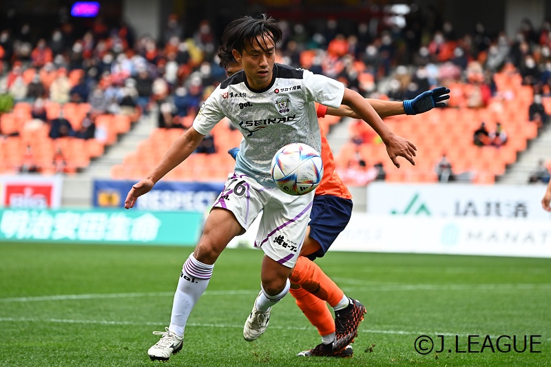 藤枝、初のJ2昇格！　優勝決定のいわきは引き分けで最終節を締めくくる／J3最終節