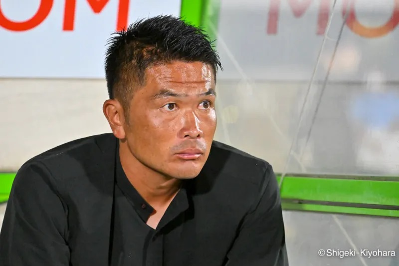 鹿島、岩政大樹監督の続投を発表「力強く推し進めていく一年に」…今季途中にコーチから昇格