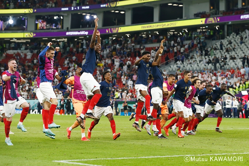 France_Poland_221204_0020_