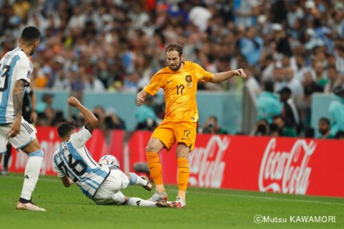 Netherlands_Argentina_221209_0003_