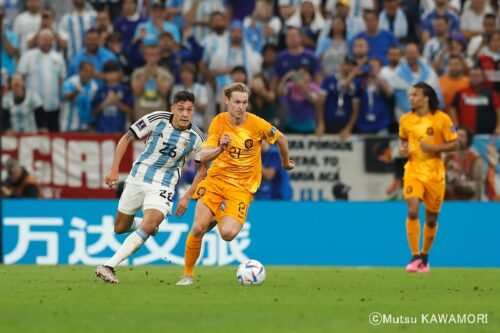 Netherlands_Argentina_221209_0005_