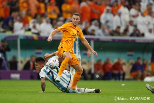 Netherlands_Argentina_221209_0018_
