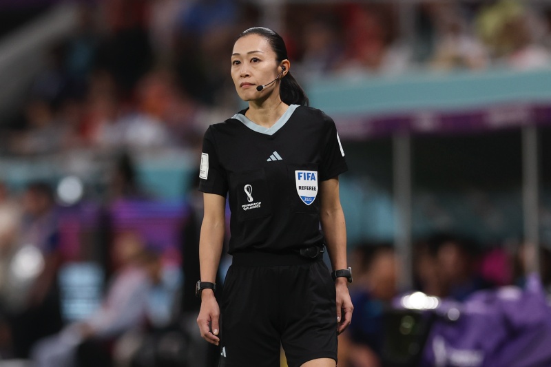 山下良美審判員