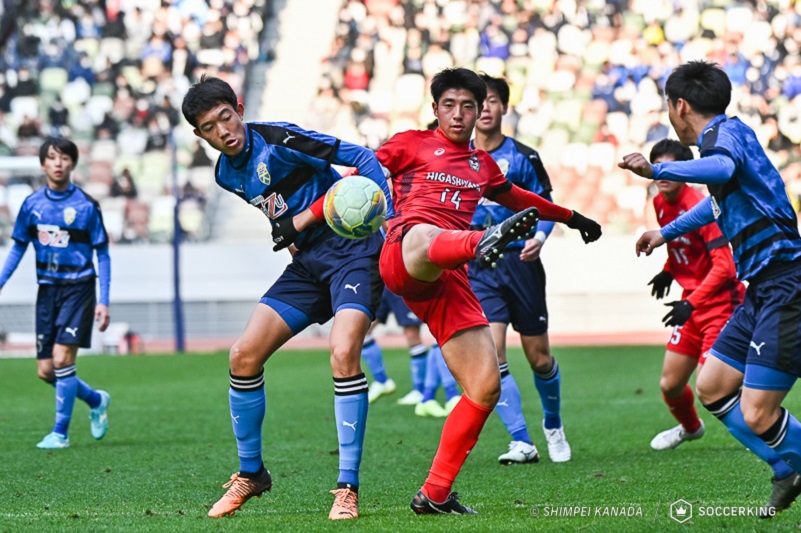 東山、2試合連続のPK戦制す！　GK佐藤がPKを2本ストップし、岡山学芸館との決勝へ