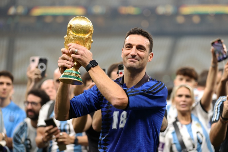 リオネル・スカローニ監督
