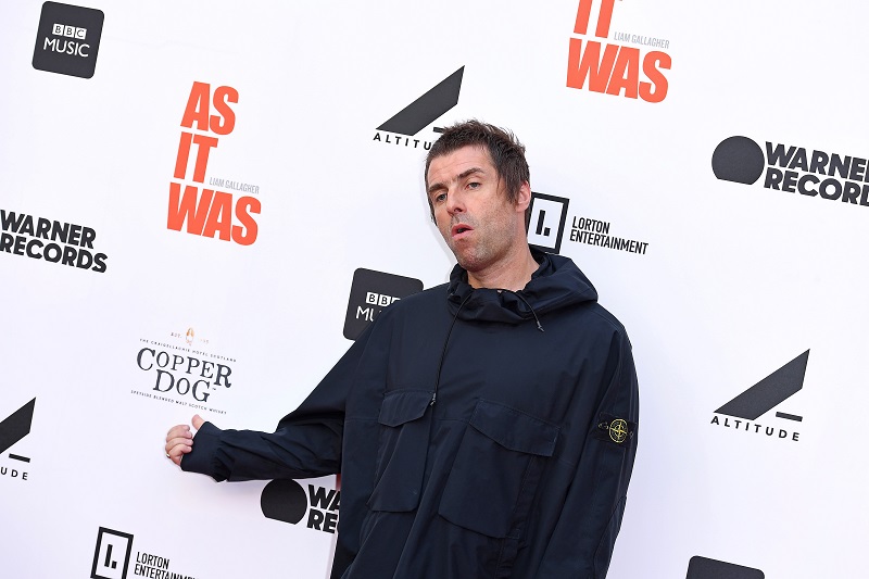 熱狂的なマンCサポーターの元OASIS・リアム氏、プレミア公式に激怒「酷いいじめっ子だ」