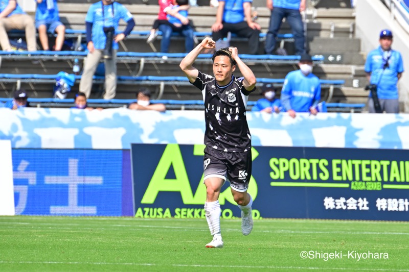 20230429 J1 YokohamFC vs Sapporo Kiyohara6(s)