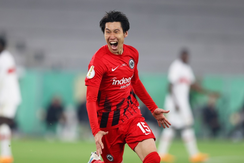 フランクフルトが打ち合い制す！　鎌田らのゴールでDBFポカール杯決勝進出！