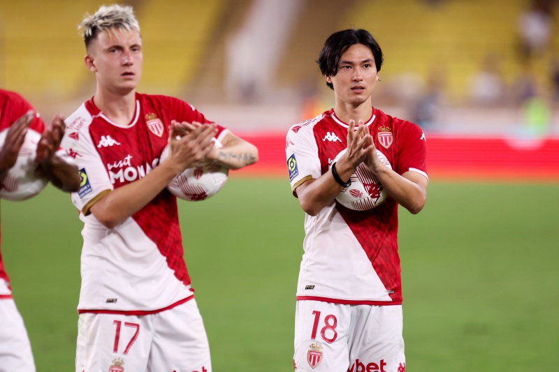 Monaco coach Adolph Hütter expressed his satisfaction with midfielder Takumi Minamino's performance in the team's recent victory.