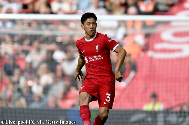 遠藤航が『アンフィールド』でリヴァプールデビュー！ 3トップ揃い踏み