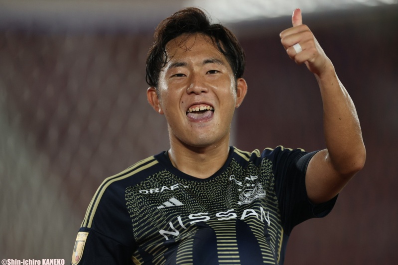 劇的勝利の横浜FMが首位奪取！　満田誠が“完全復活”告げる後半AT弾で広島2連勝／J1第24節
