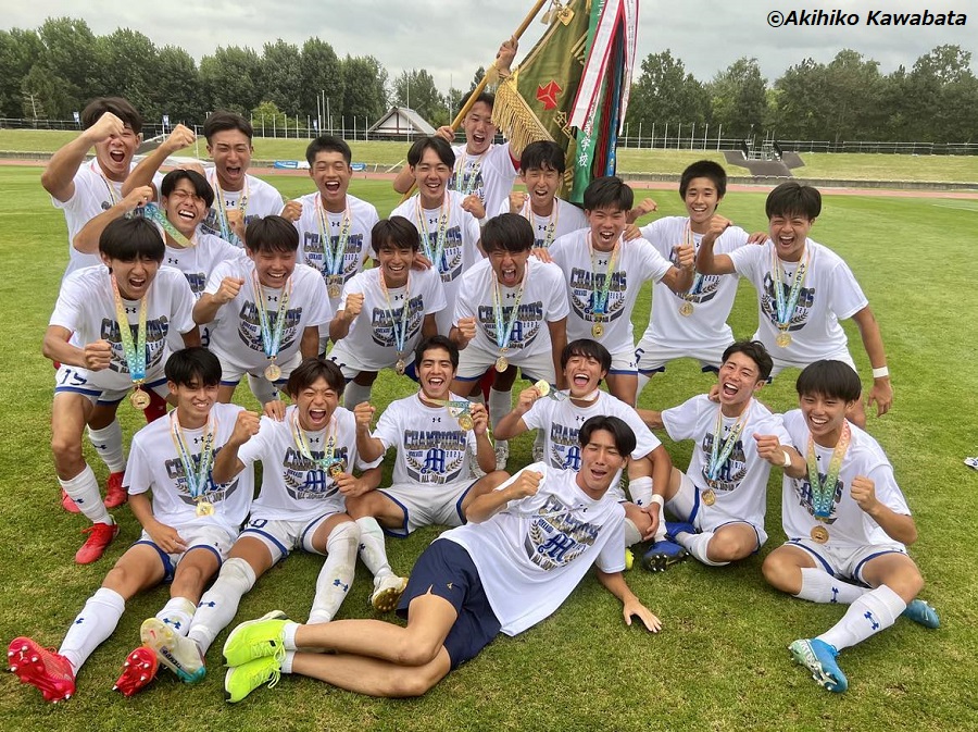 明秀日立、初の“夏の王者”に 冴えたマネジメントと走り切ったスタイル