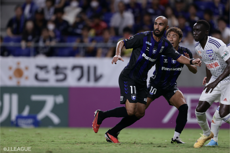 G大阪、FW食野のミドルで先制もリード守れず…新潟は終盤に追いつき勝ち点1を獲得
