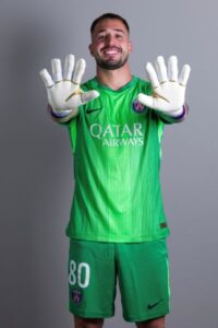 アルナウ・テナス