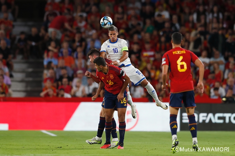 Espana_Cyprus_230912_0007_