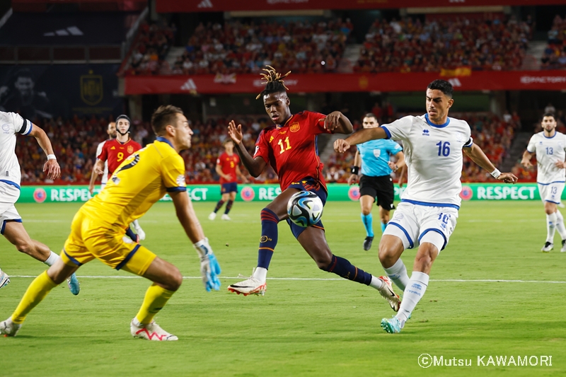 Espana_Cyprus_230912_0008_