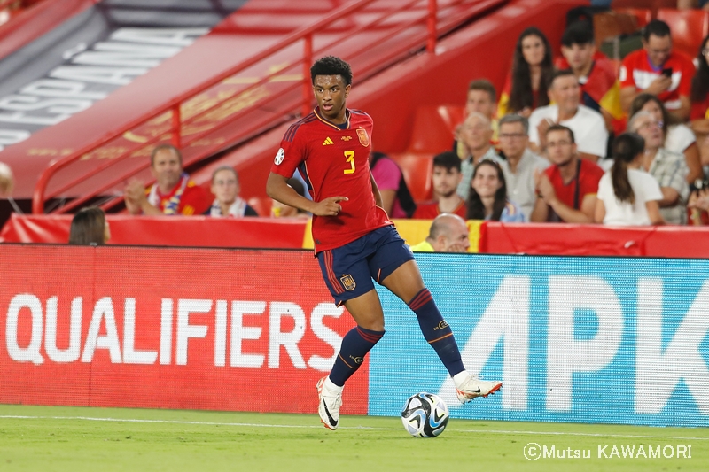 Espana_Cyprus_230912_0015_