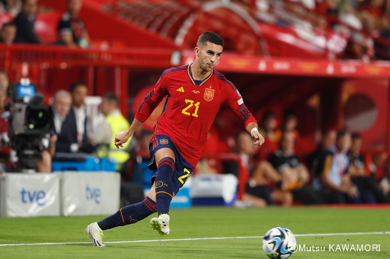 Espana_Cyprus_230912_0017_