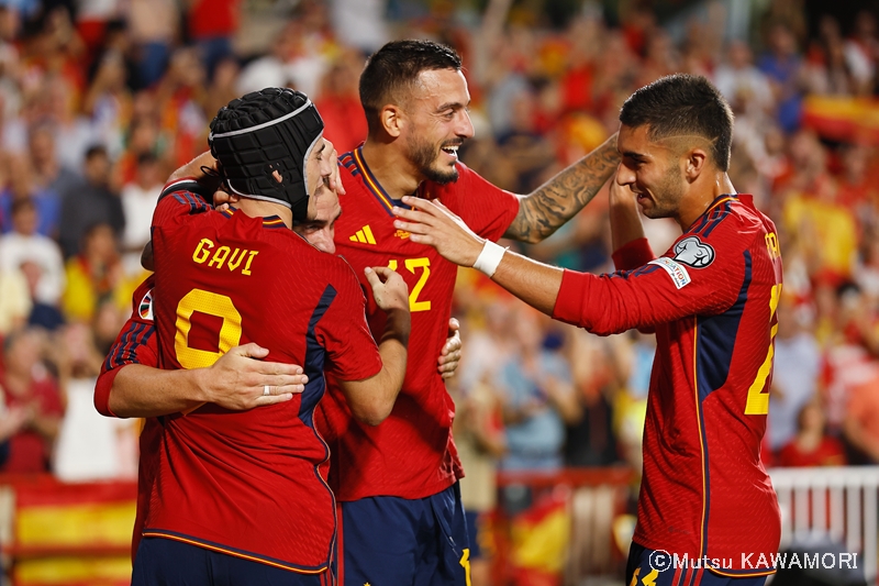 Espana_Cyprus_230912_0018_