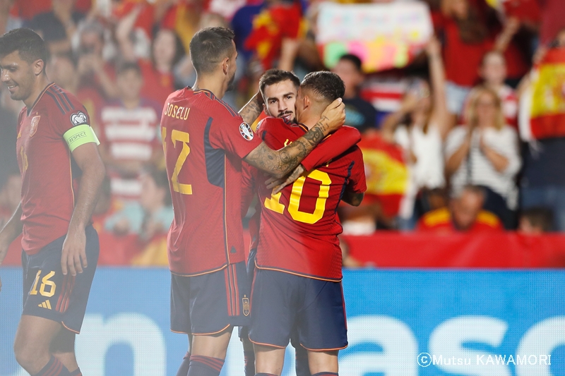 Espana_Cyprus_230912_0020_