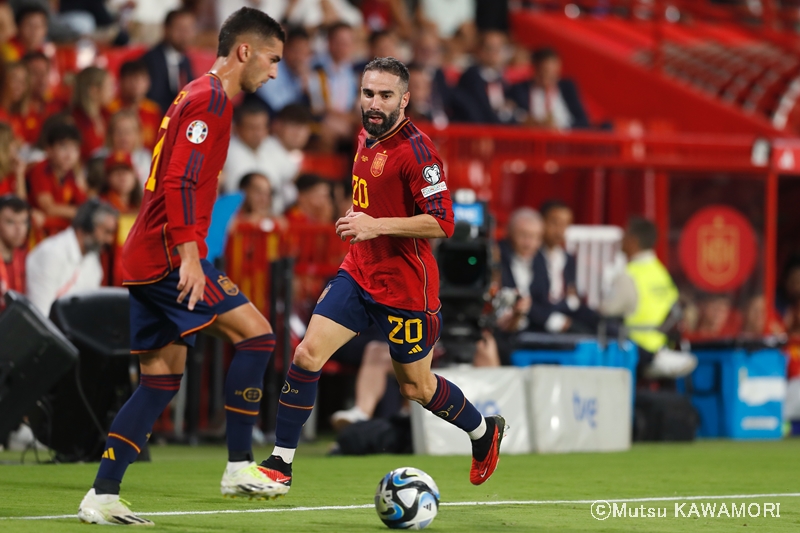 Espana_Cyprus_230912_0022_