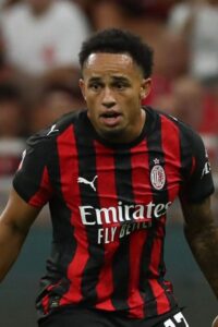 ノア・オカフォー