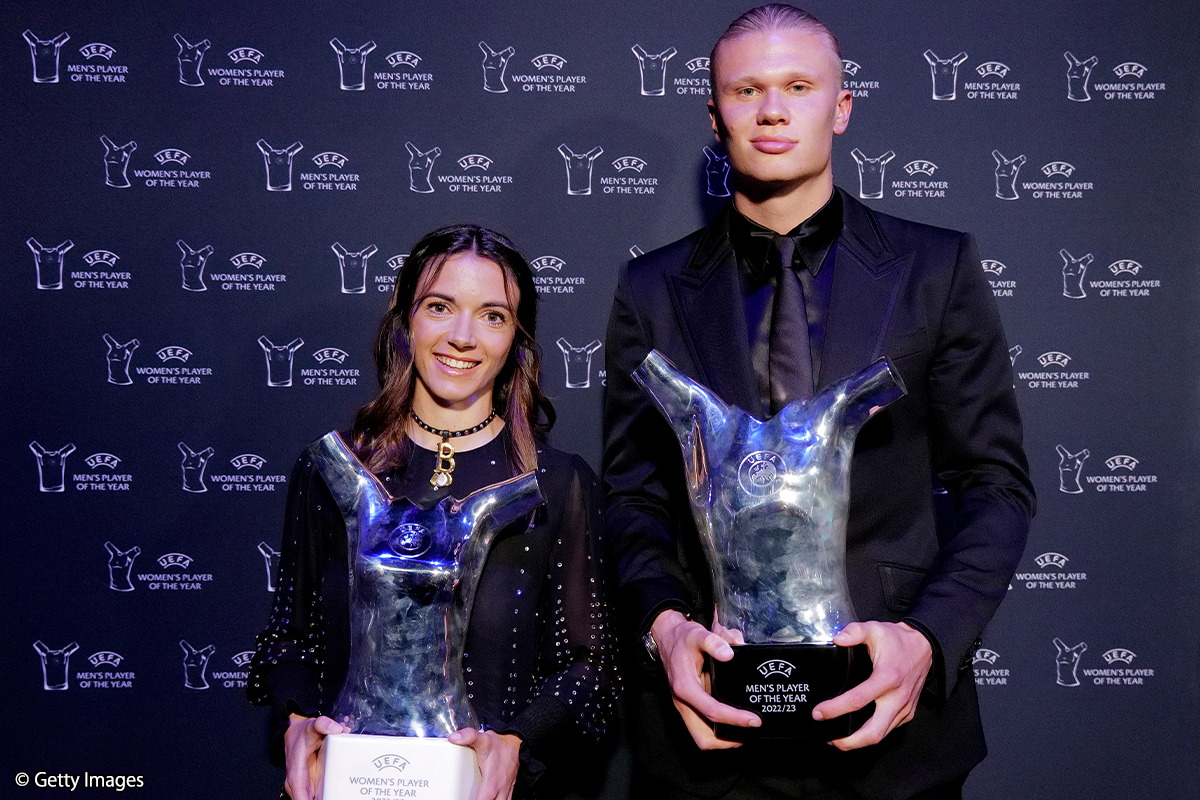 UEFAの男女年間最優秀選手＆監督賞が発表！　男子部門はCL王者マンCの“怪物”ハーランド＆ペップが受賞