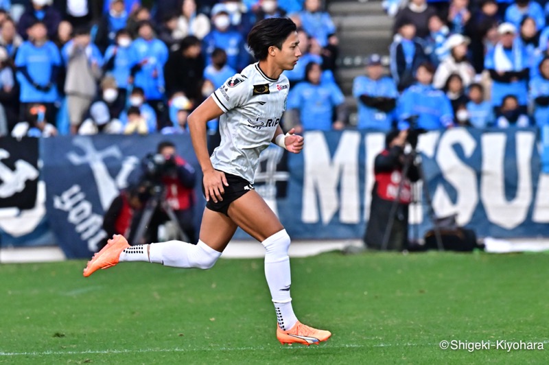 20231125 J1 YokohamaFC vs Shonan Kiyohara49(s)